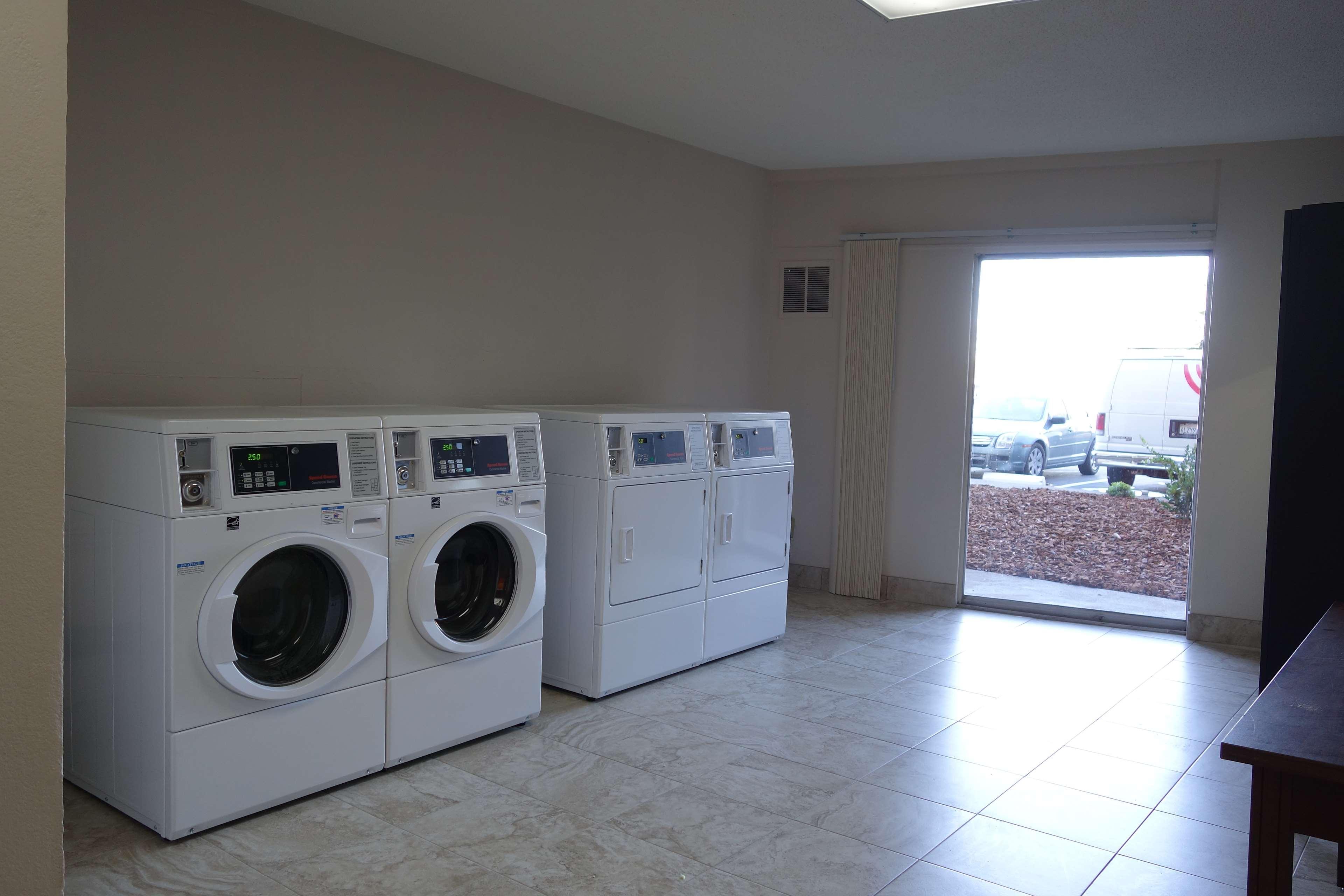 Ramada By Wyndham Sacramento Hotel North Highlands Luaran gambar