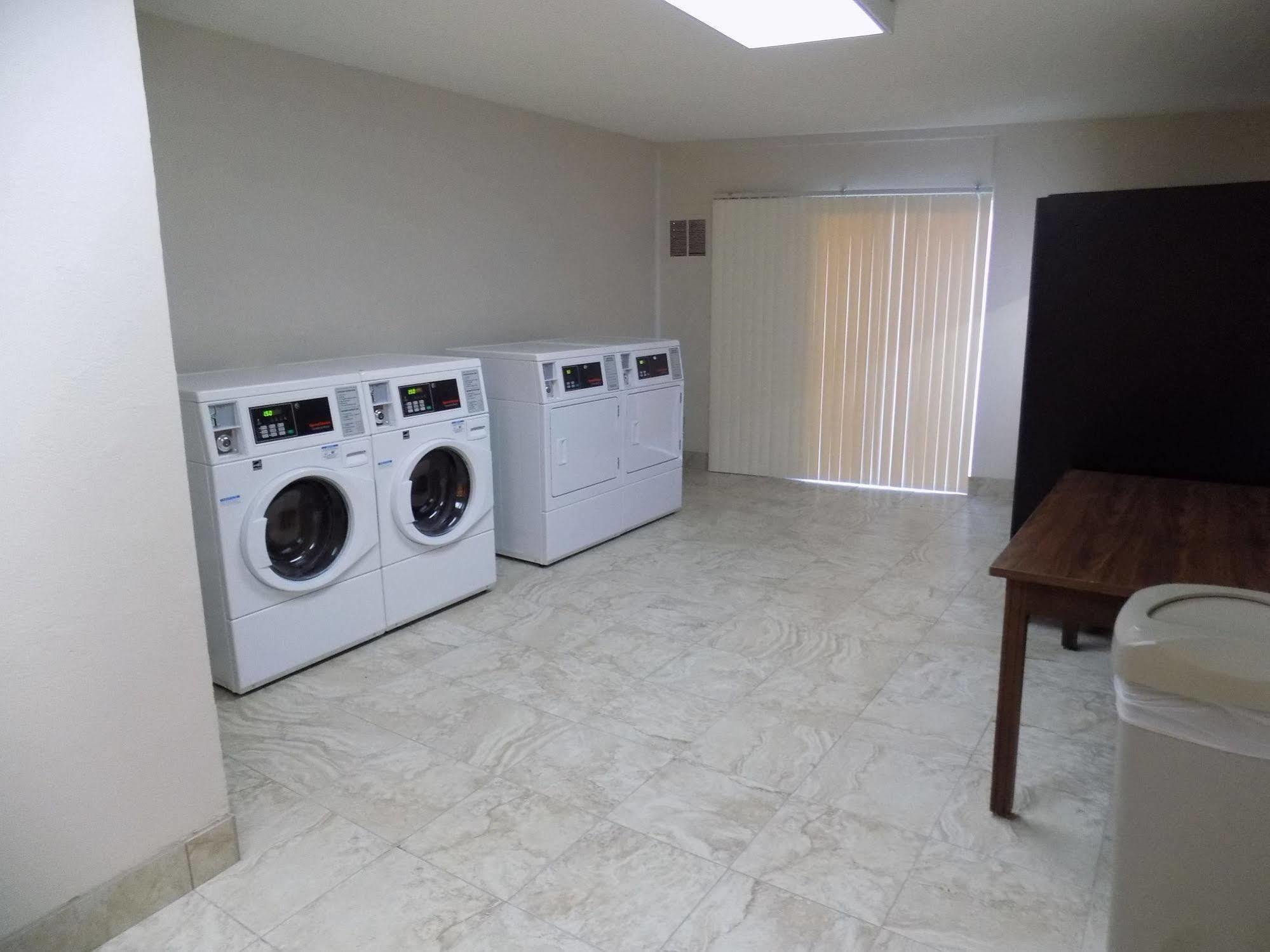 Ramada By Wyndham Sacramento Hotel North Highlands Luaran gambar